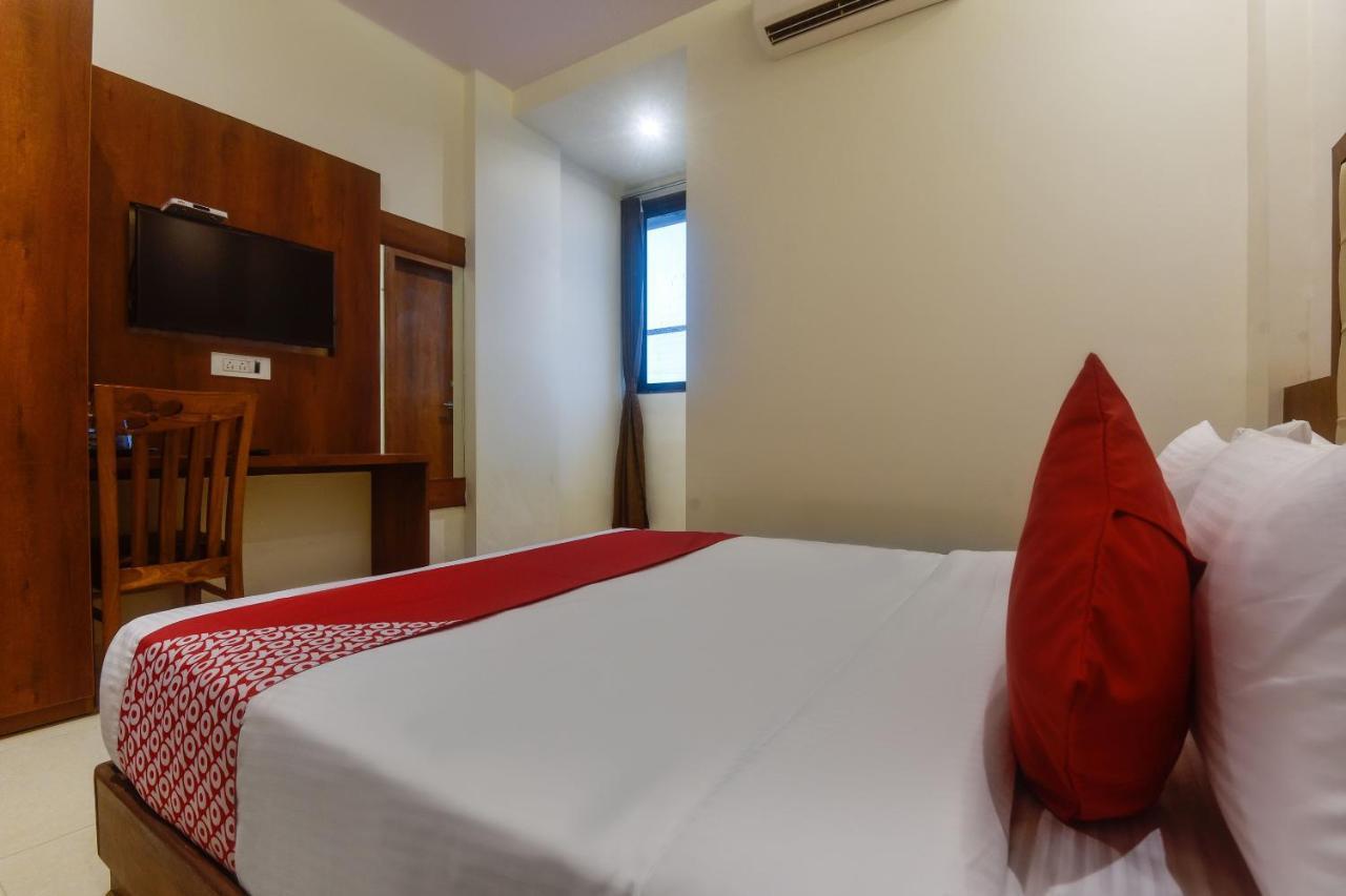 Oyo Shubham Residency Hotel Bhiwandi Exterior foto