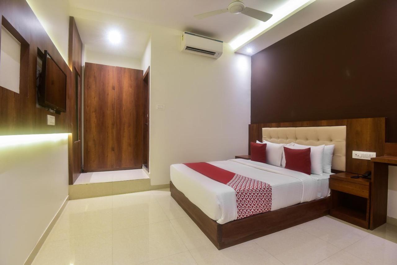 Oyo Shubham Residency Hotel Bhiwandi Exterior foto